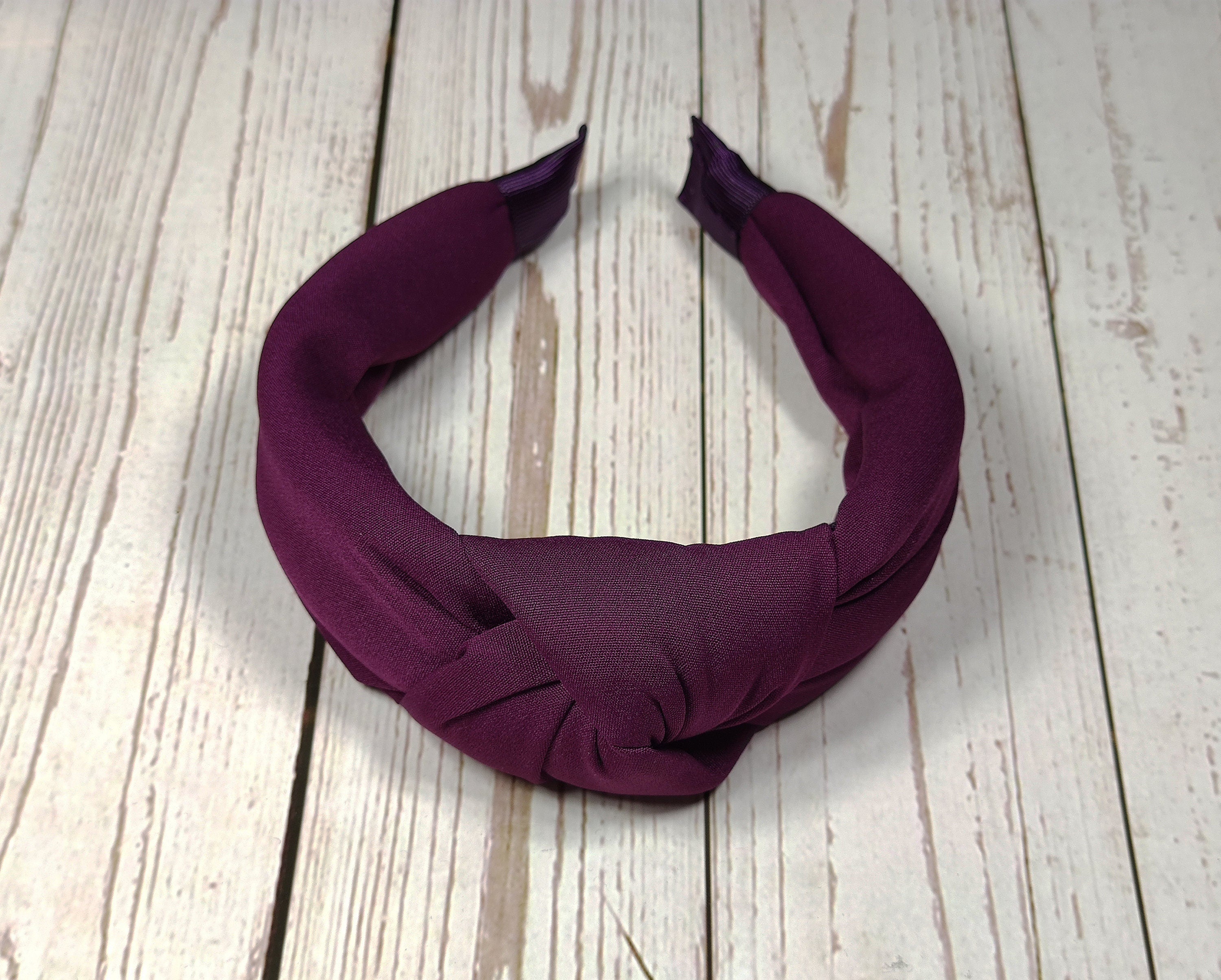 Brides, mothers, and women of all ages love wearing hair accessories. Our range of fashion hairbands will add a touch of elegance to any outfit. Choose from a variety of colors and styles to find the perfect one for you!