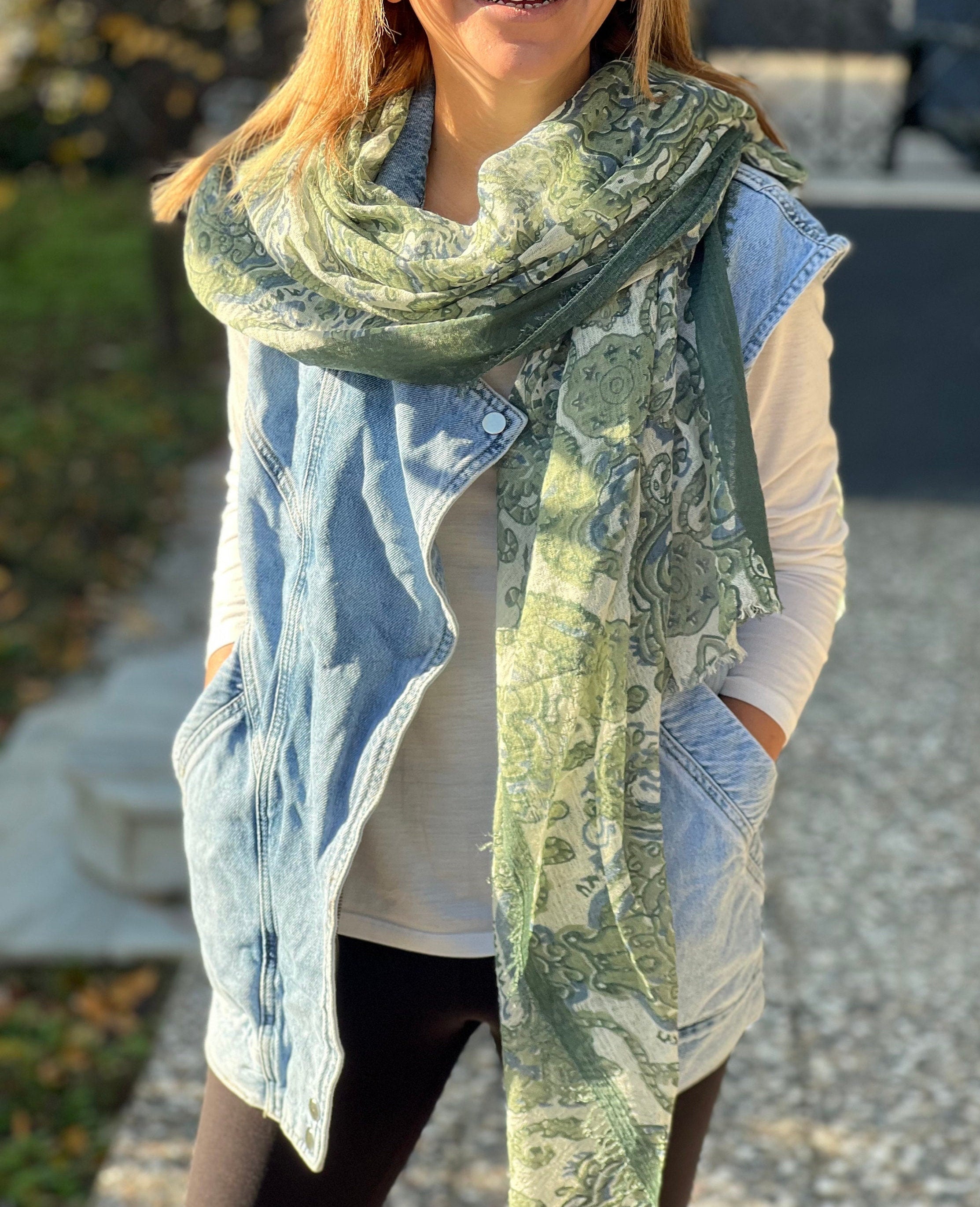 Surprise your loved one with this beautiful and soft green white rectangle scarf as a birthday gift!