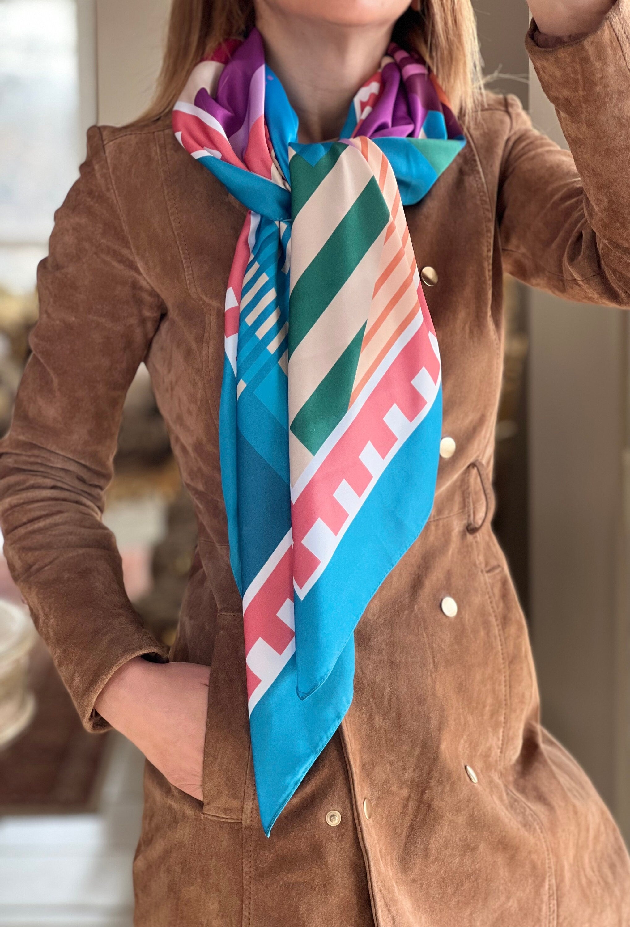 Whether you're looking for a gift for a friend or simply treating yourself, our luxurious and stylish scarves are a perfect choice. From bold and bright to subtle and sophisticated, we have something to suit every taste and style.