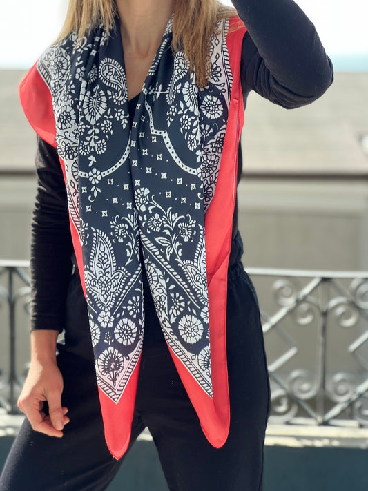 The perfect gift for women - this stylish and elegant all-season scarf is a must-have accessory for any fashion-forward wardrobe.