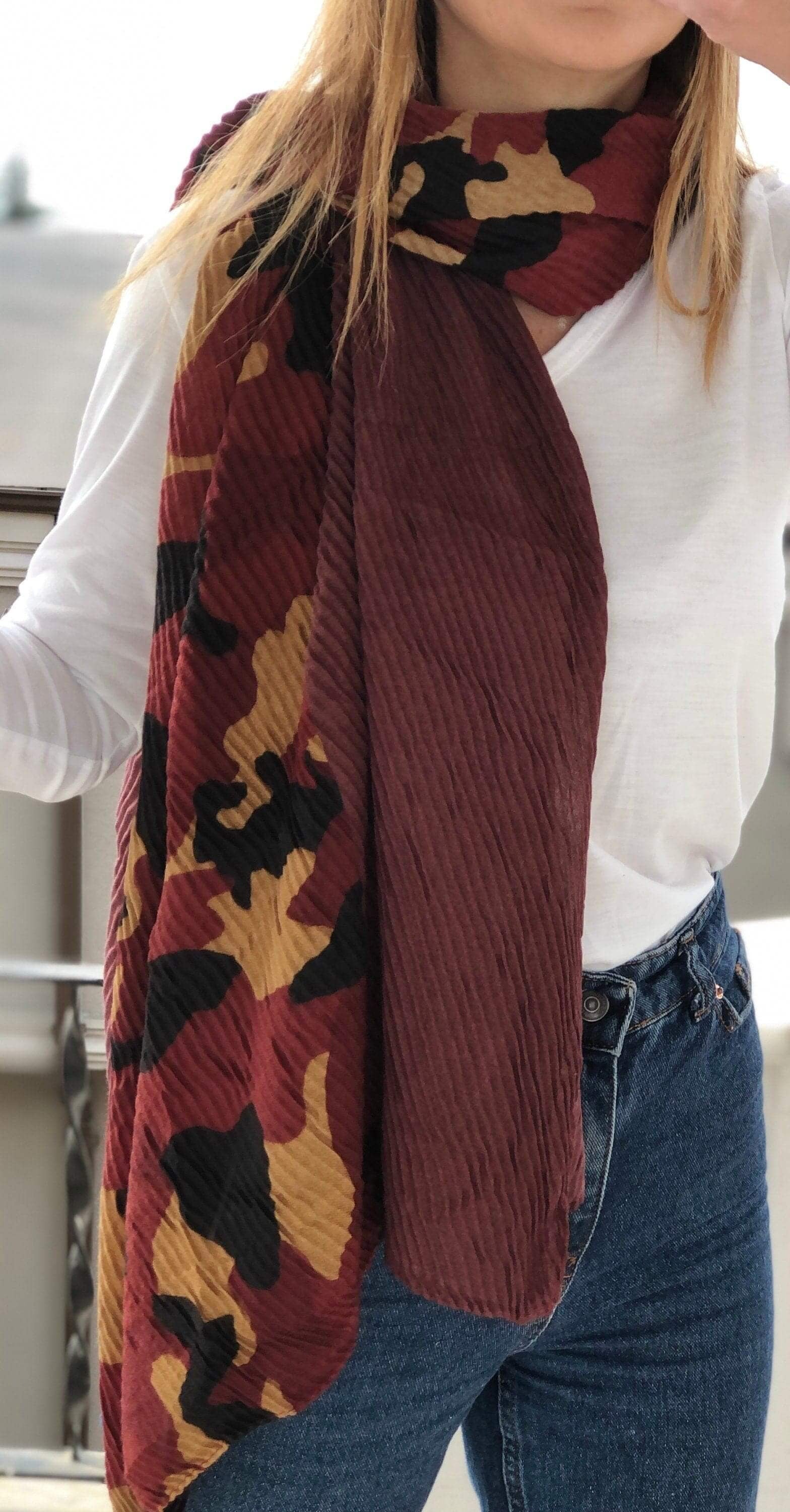 Stay on-trend with the popular camouflage pattern, reimagined in a stunning dark pink brick color