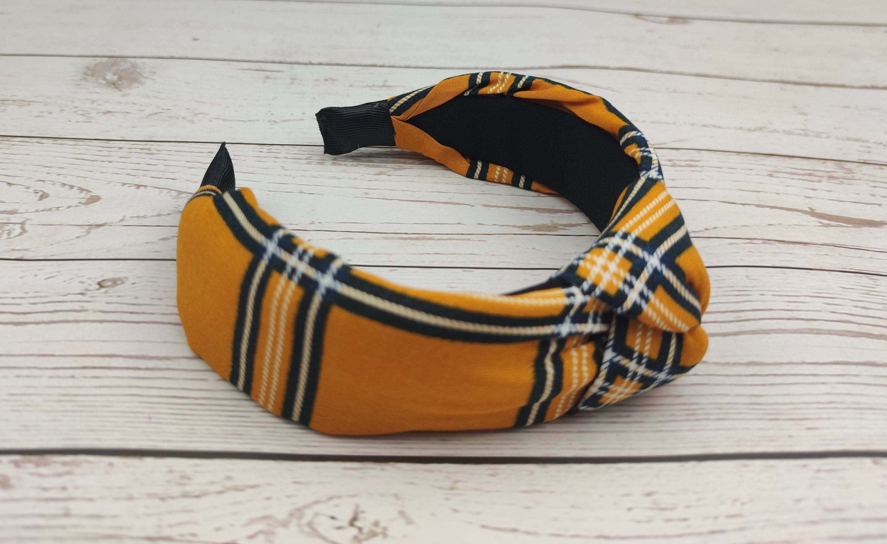 Want to make a stylish and unique headband for yourself or for a loved one? Look no further than our selection of knotted headbands! They come in a variety of colors and patterns, so you are sure to find the perfect one for you.