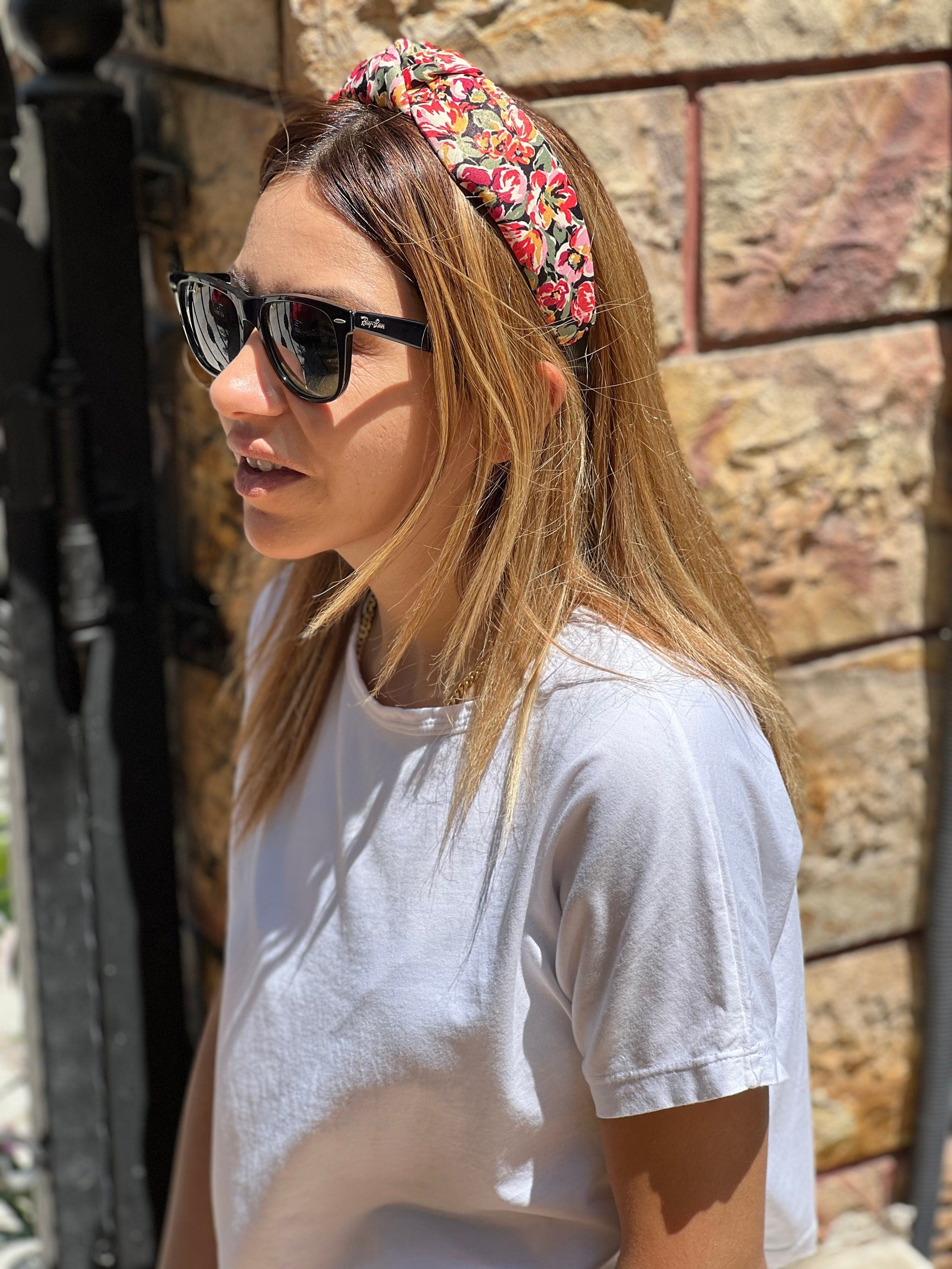 Soft and comfortable headband: Made with high-quality materials, this headband is both stylish and comfortable to wear.