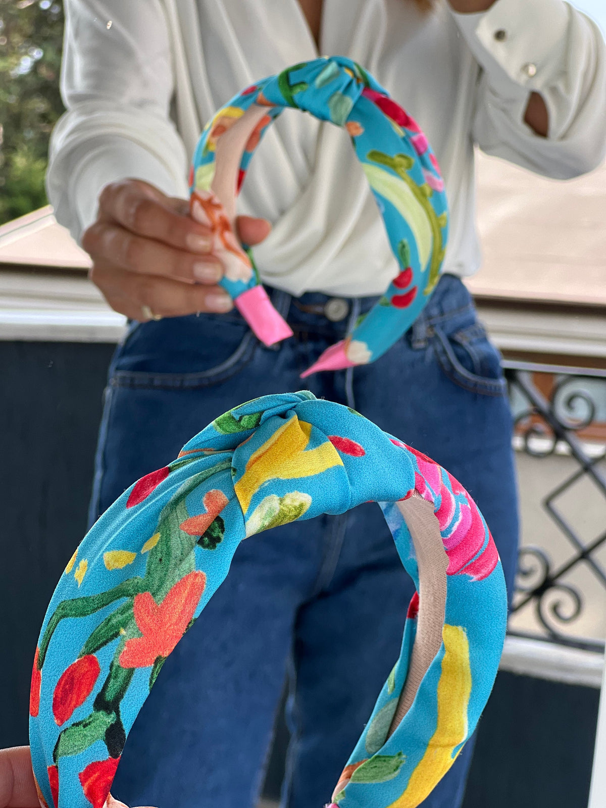 Whether you're running errands, going to work, or attending a party, this colorful flower pattern headband will keep you looking chic and put-together.