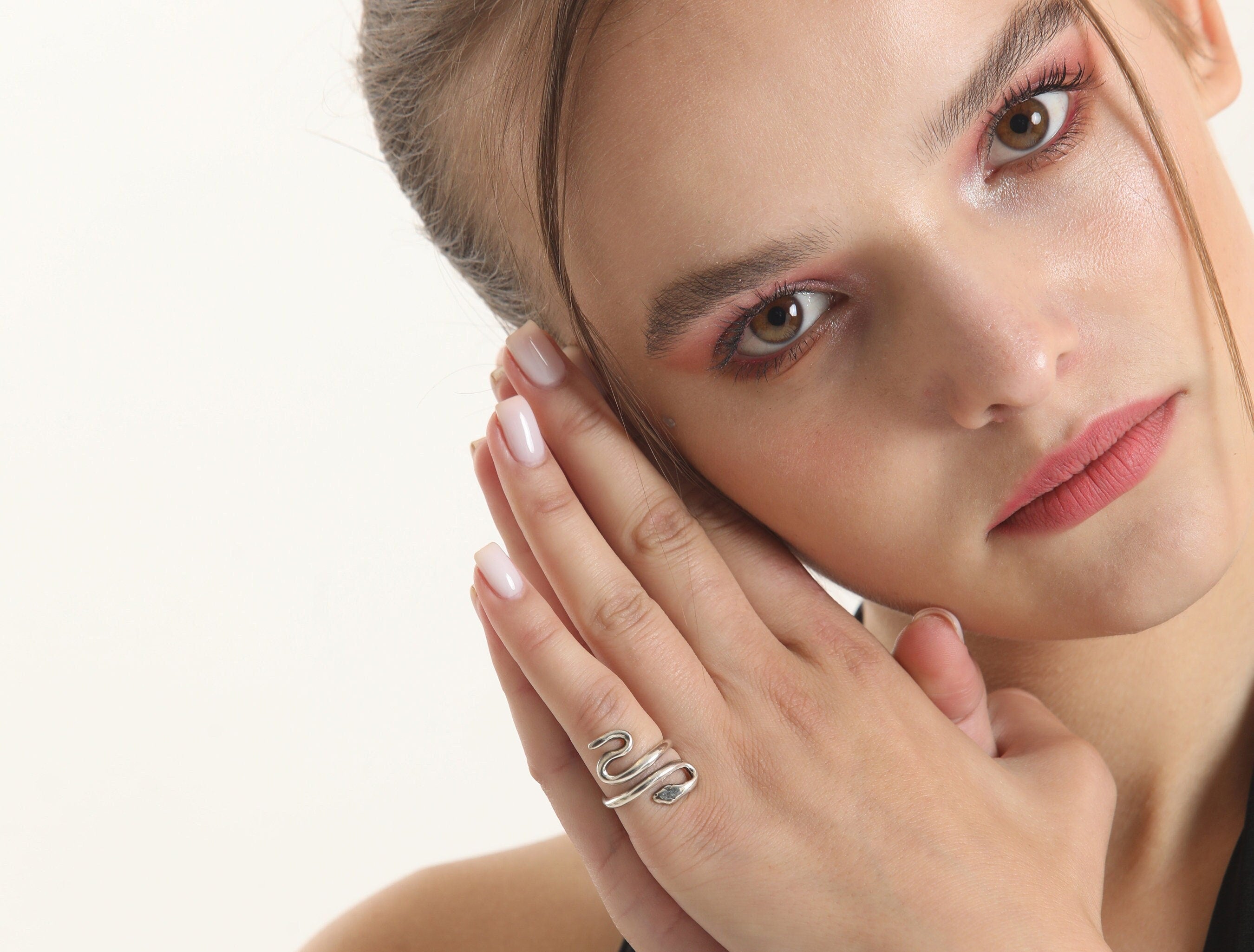 Adjustable Silver Snake Ring – Stunning Women's Boho Accessory