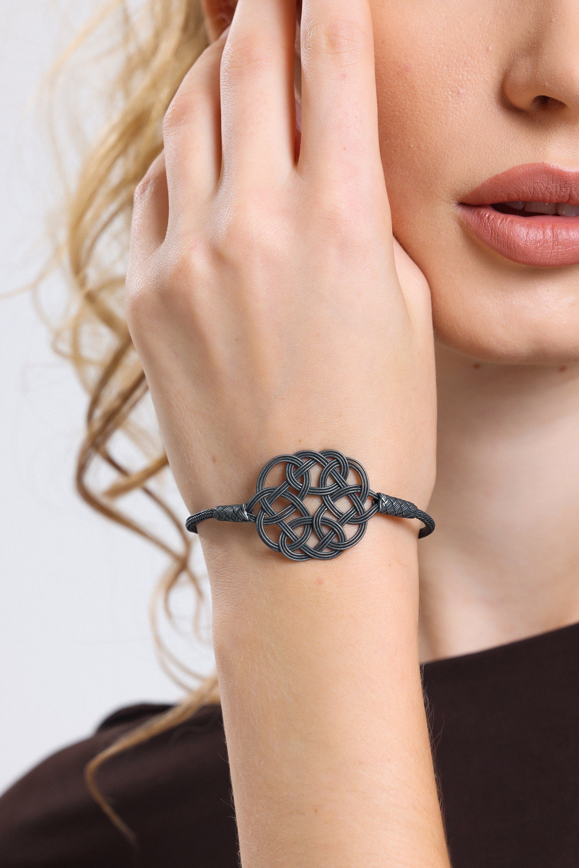 Delicate UNISEX BRACELET, Silver Bracelet, Wonderful Gift, Thin Silver Bracelet, Braided Bracelet, Women Wire Bracelet, Charming Bracelet available at Moyoni Design