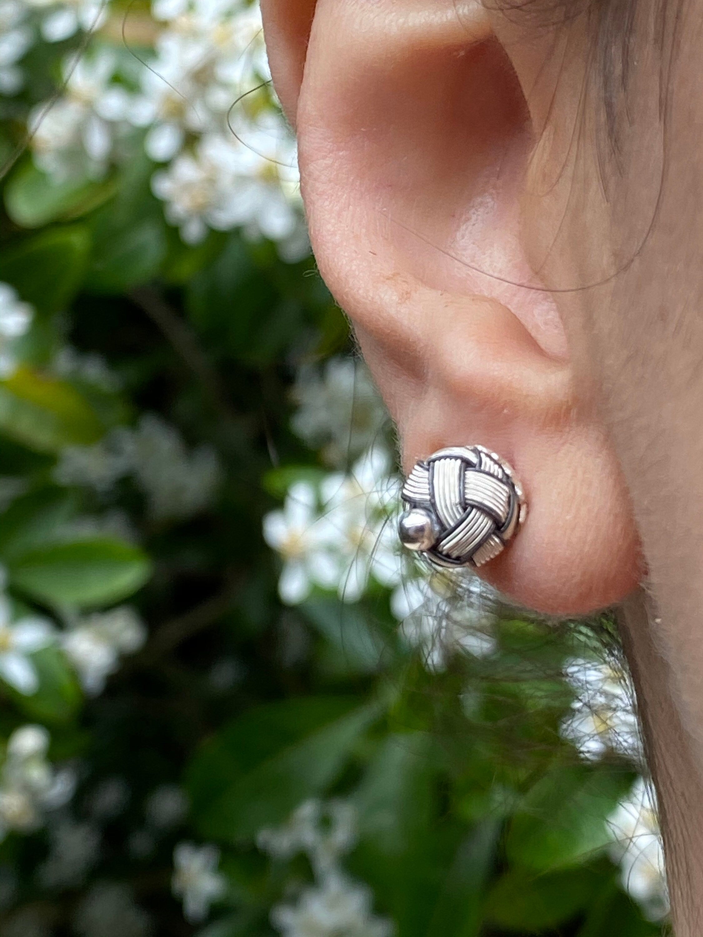 Lightweight and dainty, these handmade drop earrings are sure to be a favorite! fashioned from woven wire, they are perfect for everyday wear.