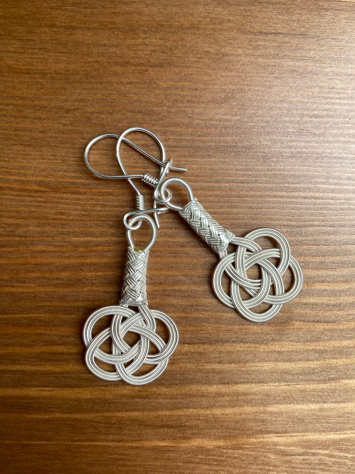 Need some quick and easy jewelry solutions? Our collection of Silver Love Knot Studs is just what you need! They're easy to put on and look great with any outfit, no matter how casual or formal it might be.