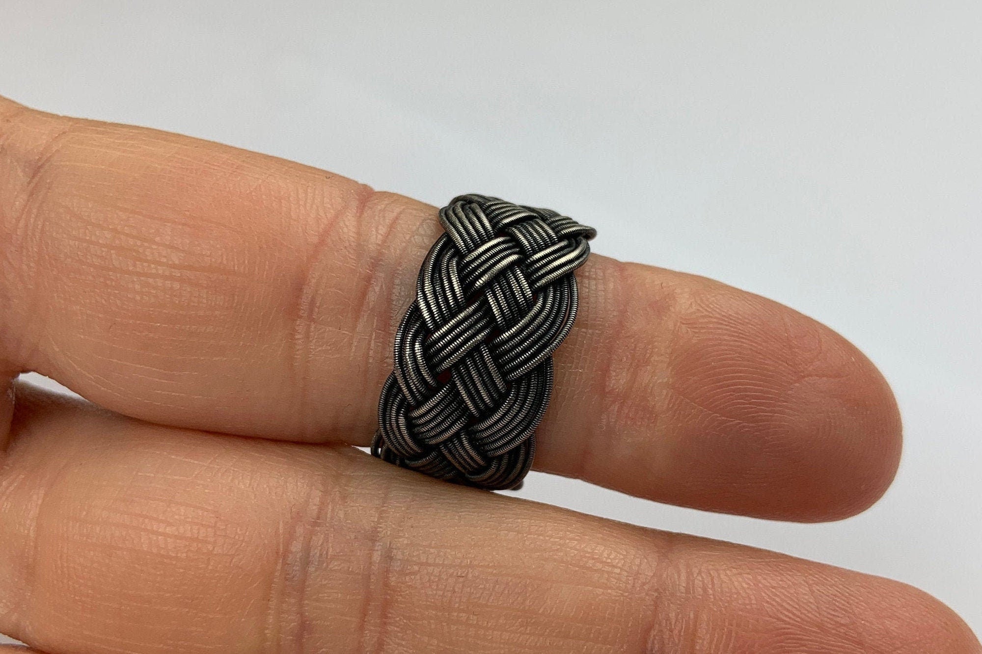 Premium for men SILVER BRAIDED RING, 999 Silver Rings, 1st Anniversary Gift, Unisex Silver, Braided Wire Ring, Custom Size Ring, Mens Silver Ring available at Moyoni Design