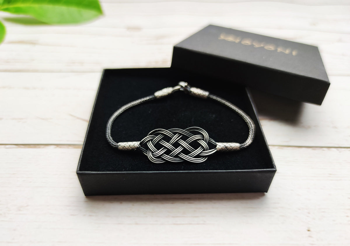 Surprise your best friend on her birthday this January with a sterling silver women's wire bracelet! It is made with exquisite braided wire and is sure to make her smile.