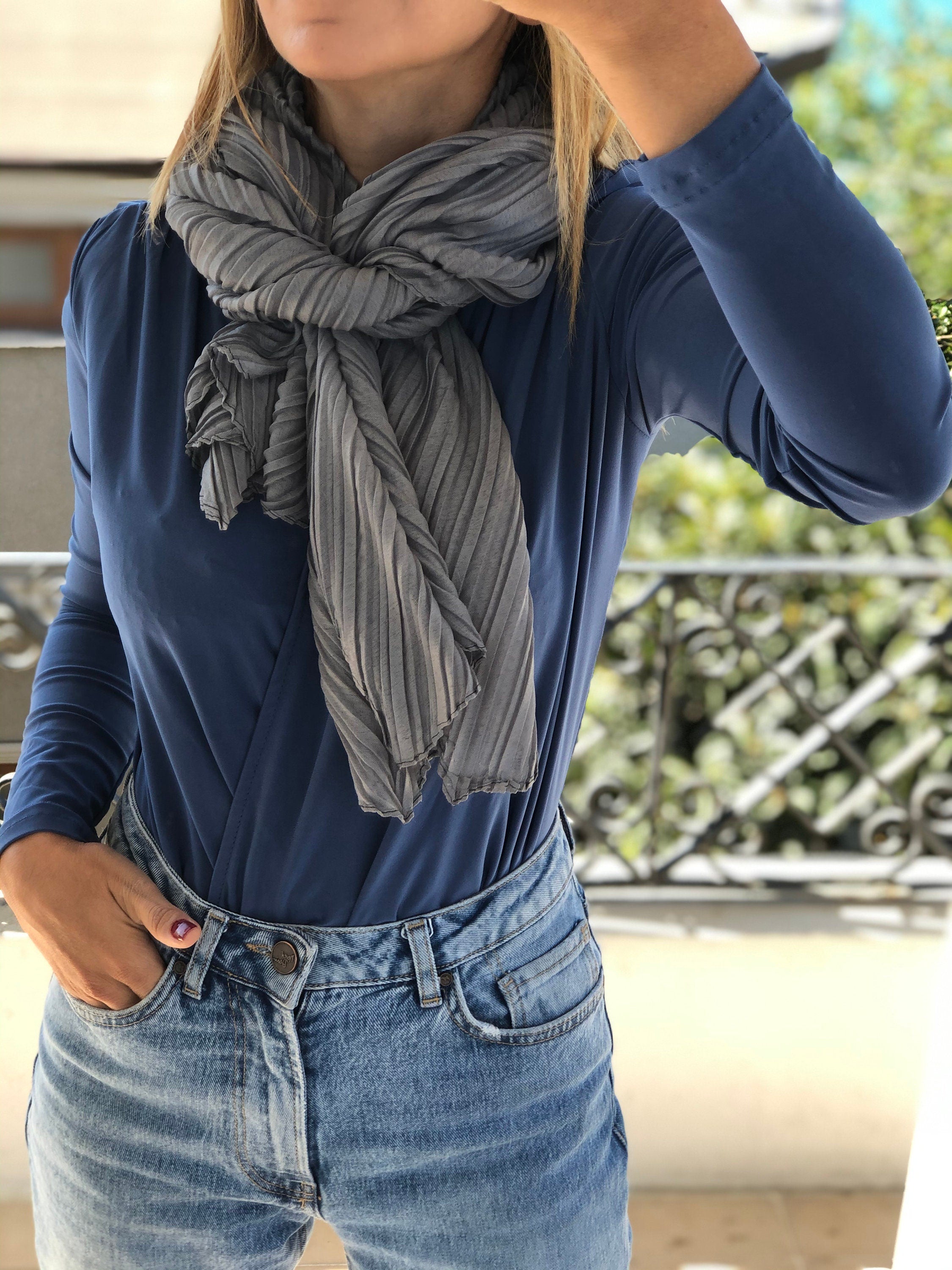 Versatile Pleated Scarf for Women - Lightweight Fashion Accessory