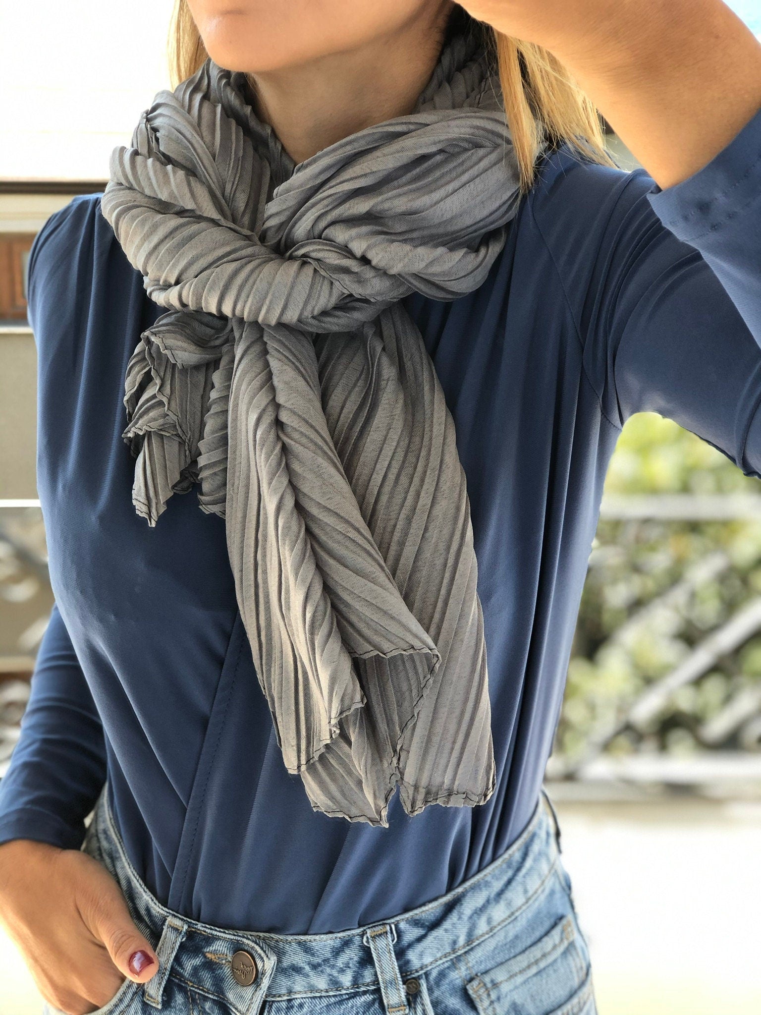 Versatile Pleated Scarf for Women - Lightweight Fashion Accessory