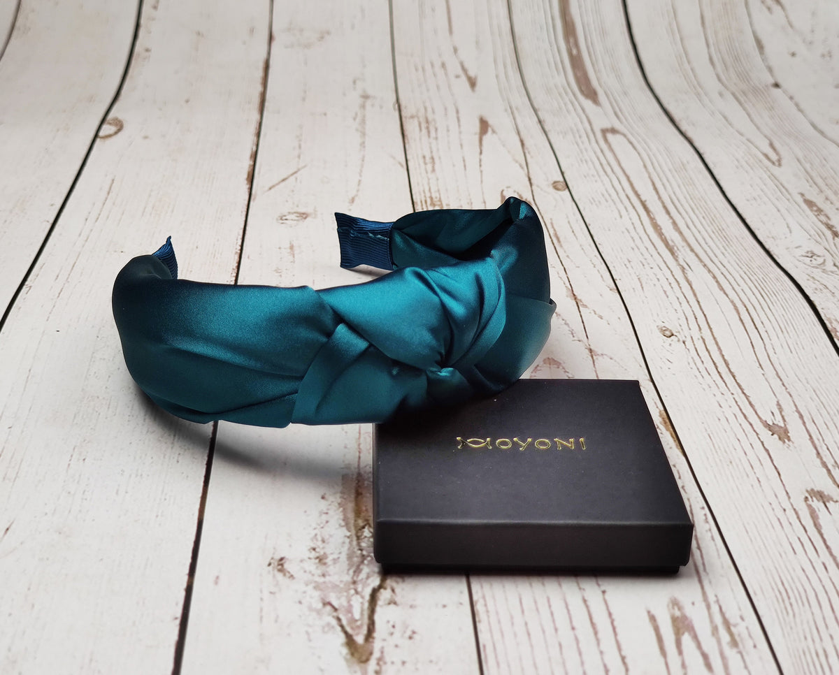 Make a fashion statement with this versatile headband - it can be tied in a variety of ways to suit your every outfit need. From working women to college girls, this versatile headband will look great on everyone!