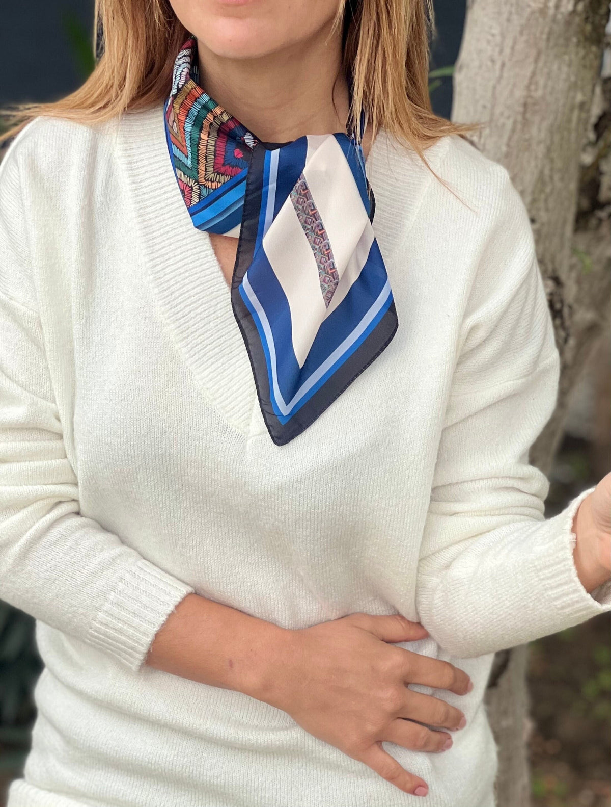 Boho Chic Geometric Print Silk Scarf for Women - Elegant Fashion Accessory