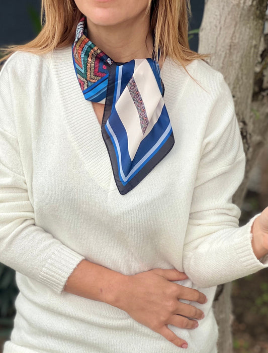 Boho Chic Geometric Print Silk Scarf for Women - Elegant Fashion Accessory