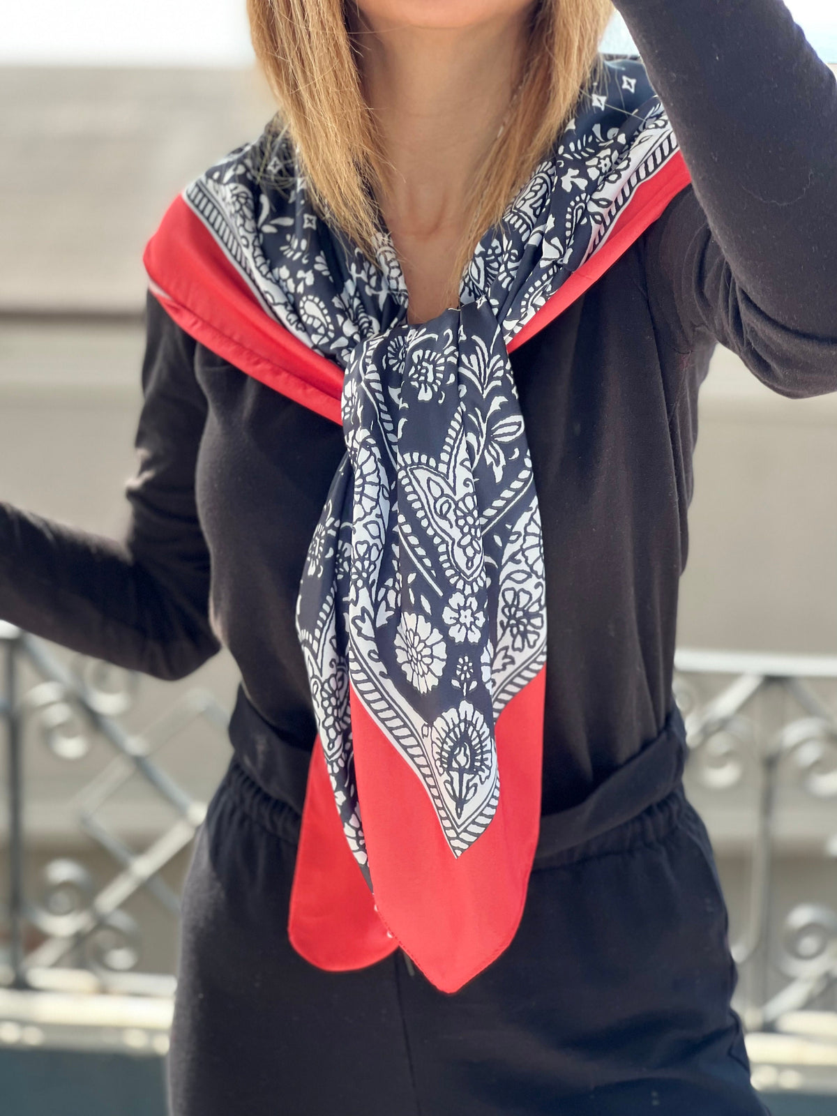 This Large Silky Scarf is the perfect way to add a touch of sophistication and style to any outfit.