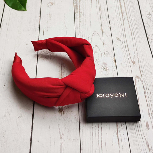 Looking for an elegant and stylish headband? Check out our wide selection of RED headbands that will turn heads this summer!