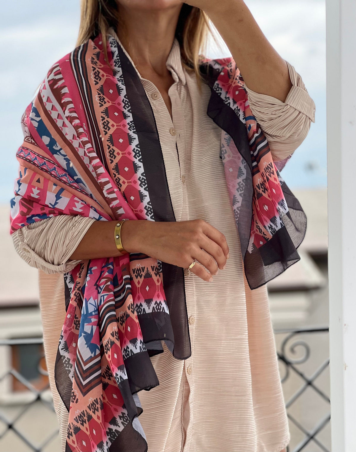 Elevate your wardrobe with this Large Cotton-Viscose blend voile scarf in a beautiful pink, green, and black color scheme. All-season compatible and featuring an authentic pattern, this scarf is the perfect accessory for any outfit.