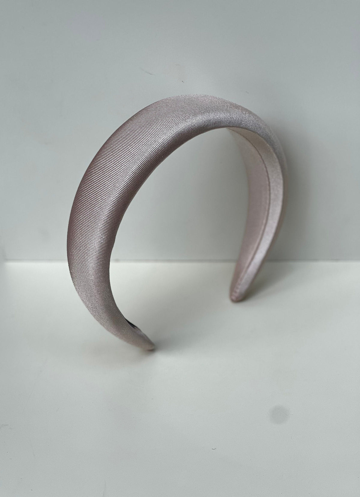 Add a touch of elegance to your look with our Light Color Headband - a must-have for every fashion-forward woman.