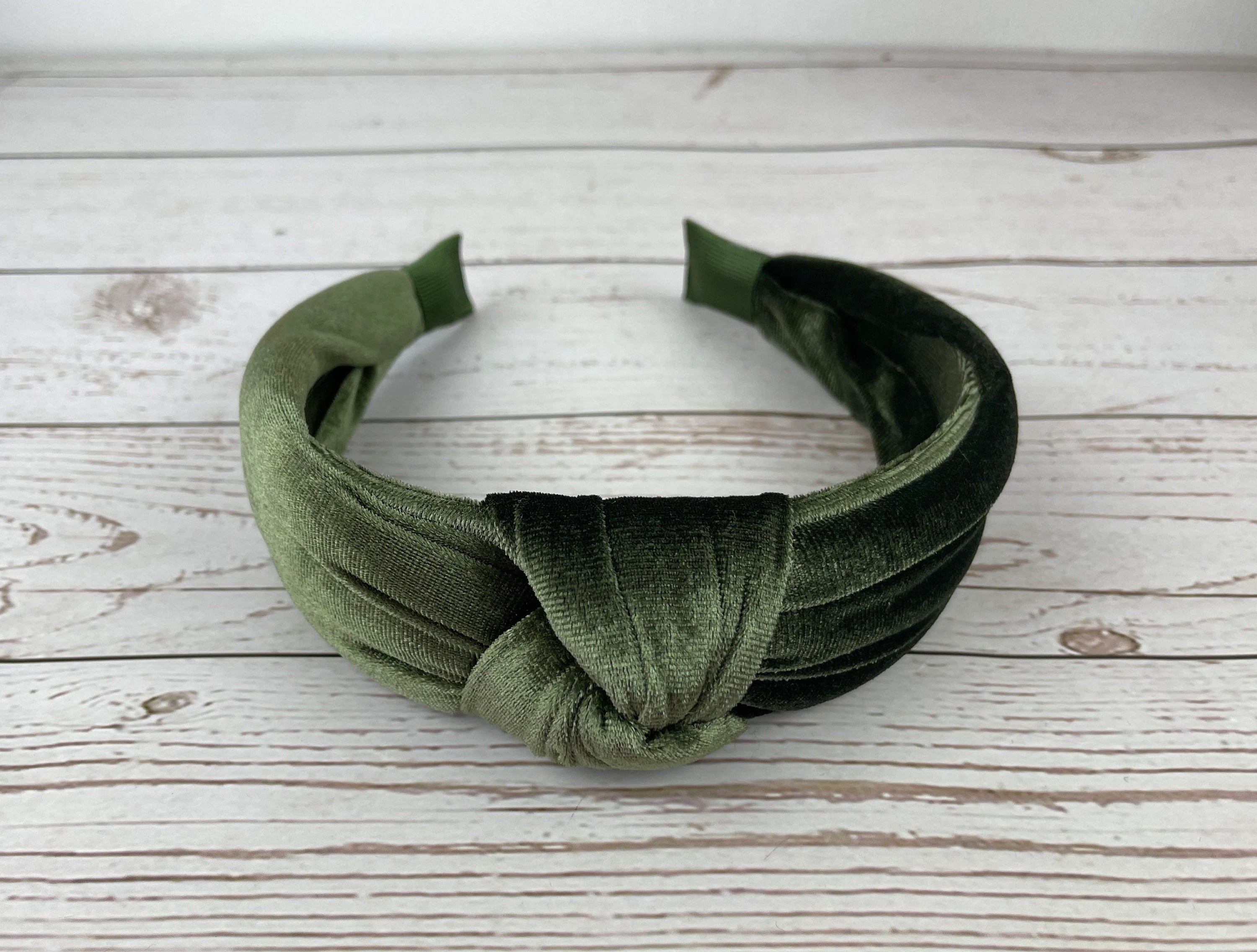 Stylish Army Green Knotted Velvet Headband - Fashion Accessory for Women