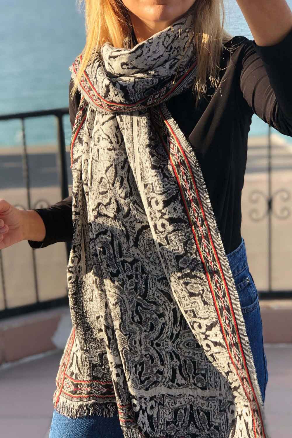 Looking for a warm scarf to keep you cozy all winter? Look no further than Moyoni Design's collection of 100% cotton scarves. With a range of unique prints, colors, and designs, we have something for everyone. Whether you're in the mood for a classic rectangle scarf or something with a bit of flair, we've got you covered. Made from high-quality cotton, these scarves are sure to keep you warm and stylish at the same time. Add one to your wardrobe today!