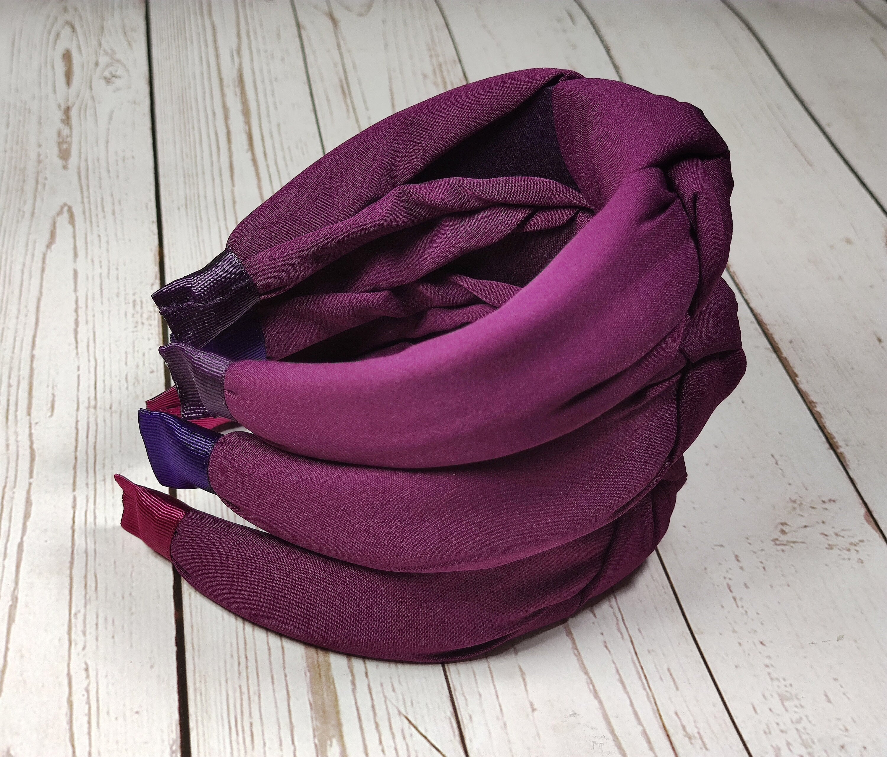 Find the best maroon color headband that will suit your style and pair it up with some of our trendy knotted headbands and classic headbands for a stylish and wearable look.
