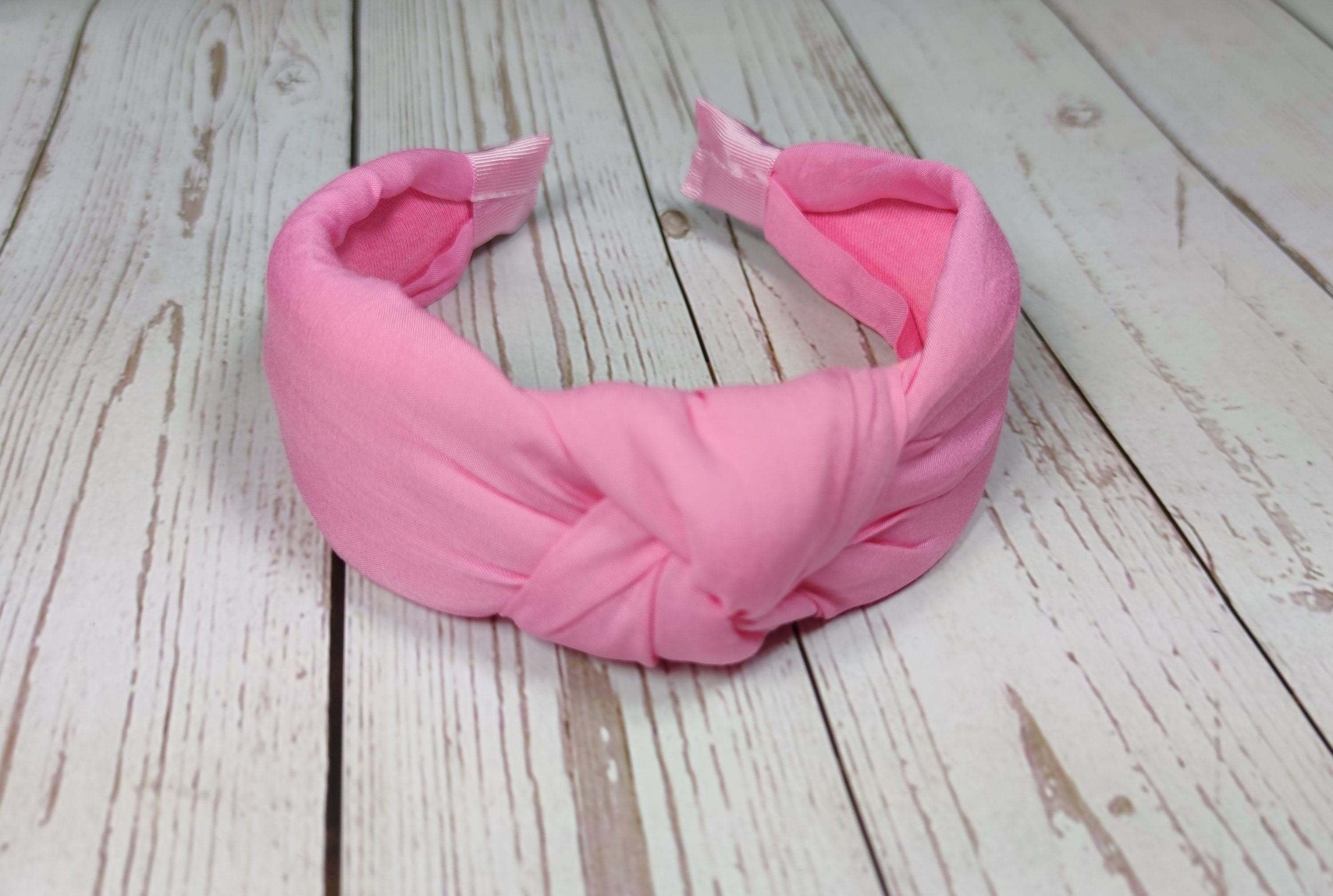 Make a fashion statement with our trendy light pink headband - perfect for a night out or any special occasion! Made from soft and delicate viscose crepe, it will add glamour and élan to your look!
