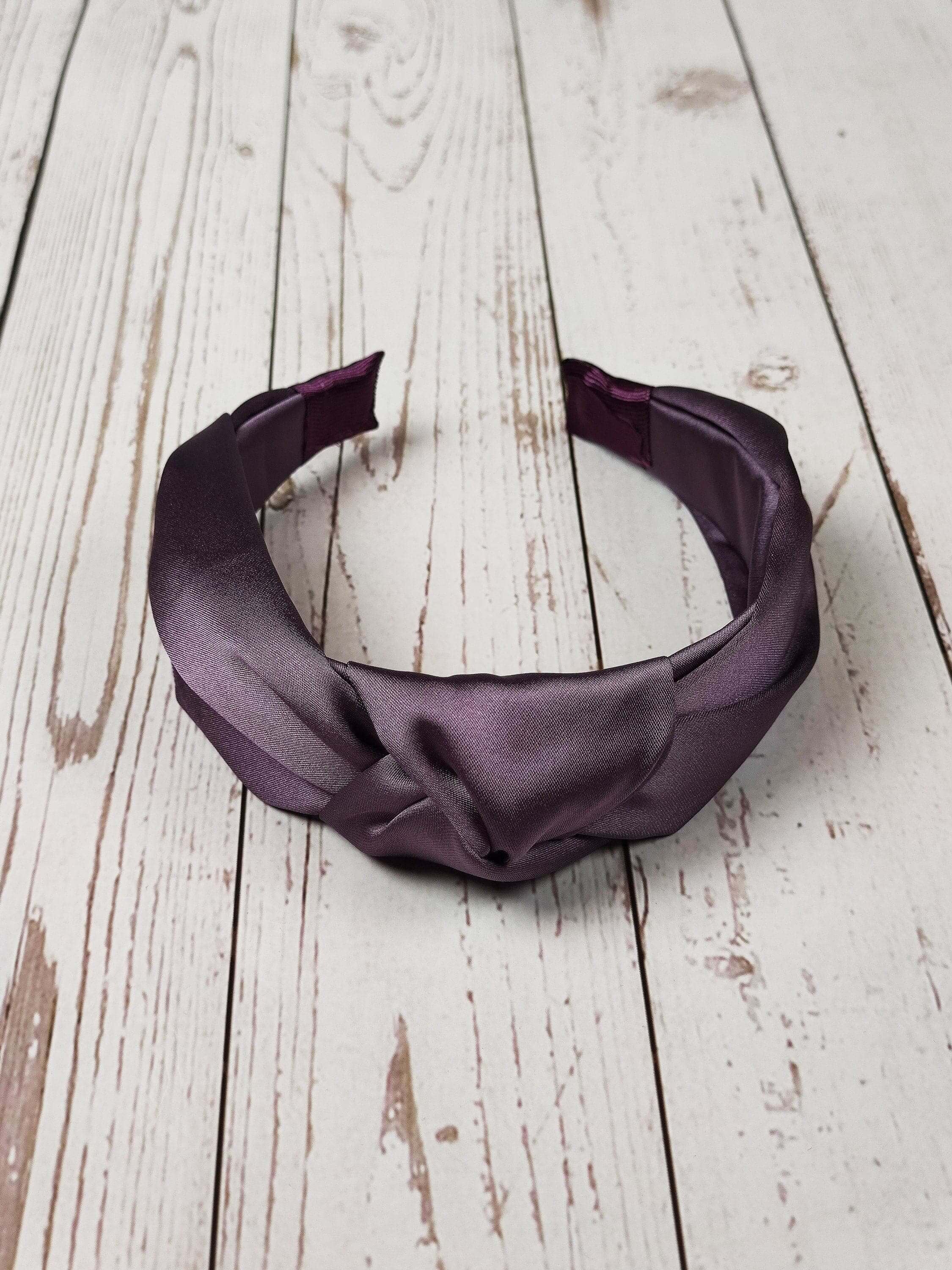 Make a fashion statement with this versatile headband - it can be tied in a variety of ways to suit your every outfit need. From working women to college girls, this versatile headband will look great on everyone!