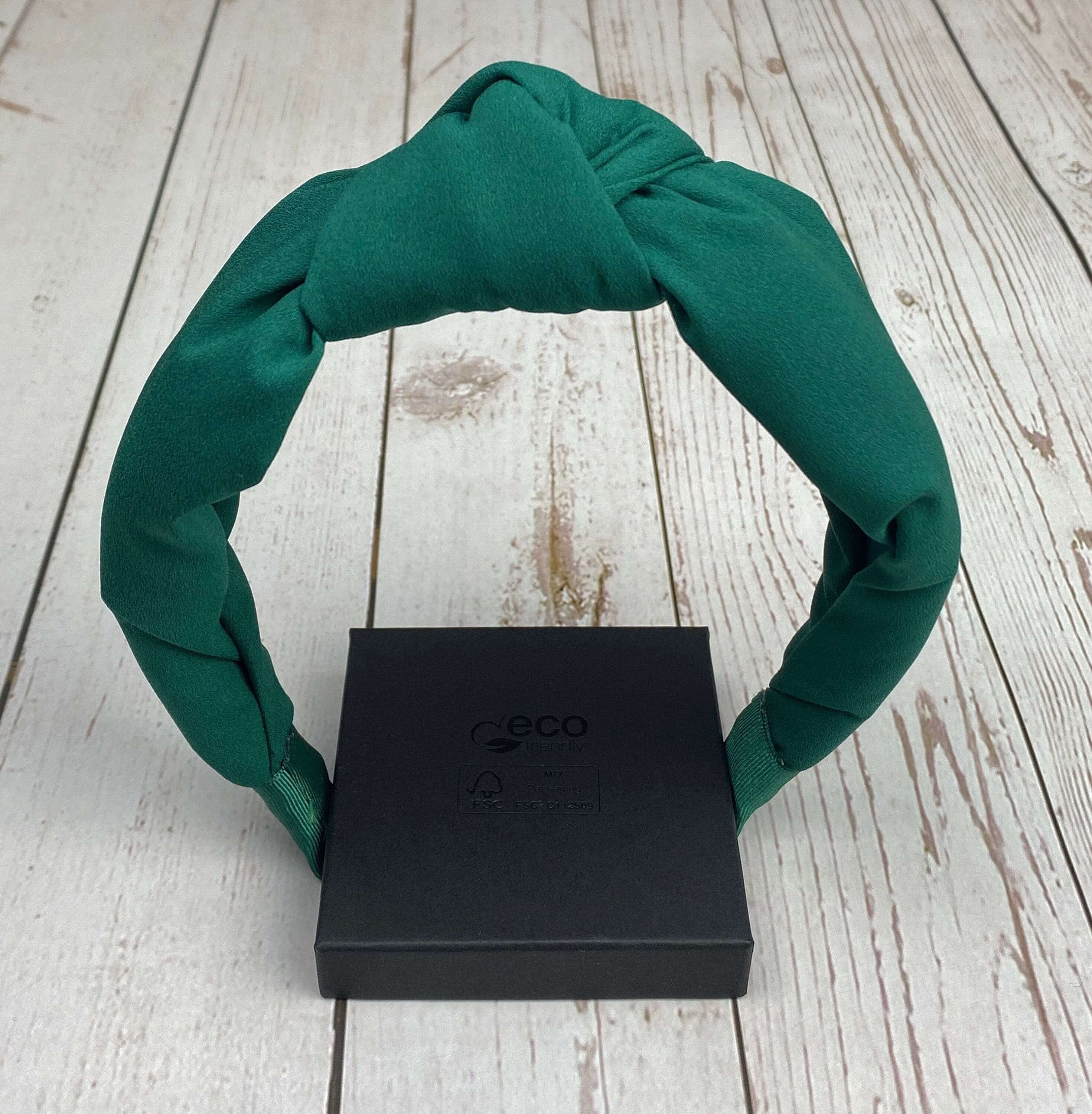 Find the perfect headband for women in various colors and styles at Alice Band. Our wide selection of headbands for women includes dark green, knotted headbands, and more.