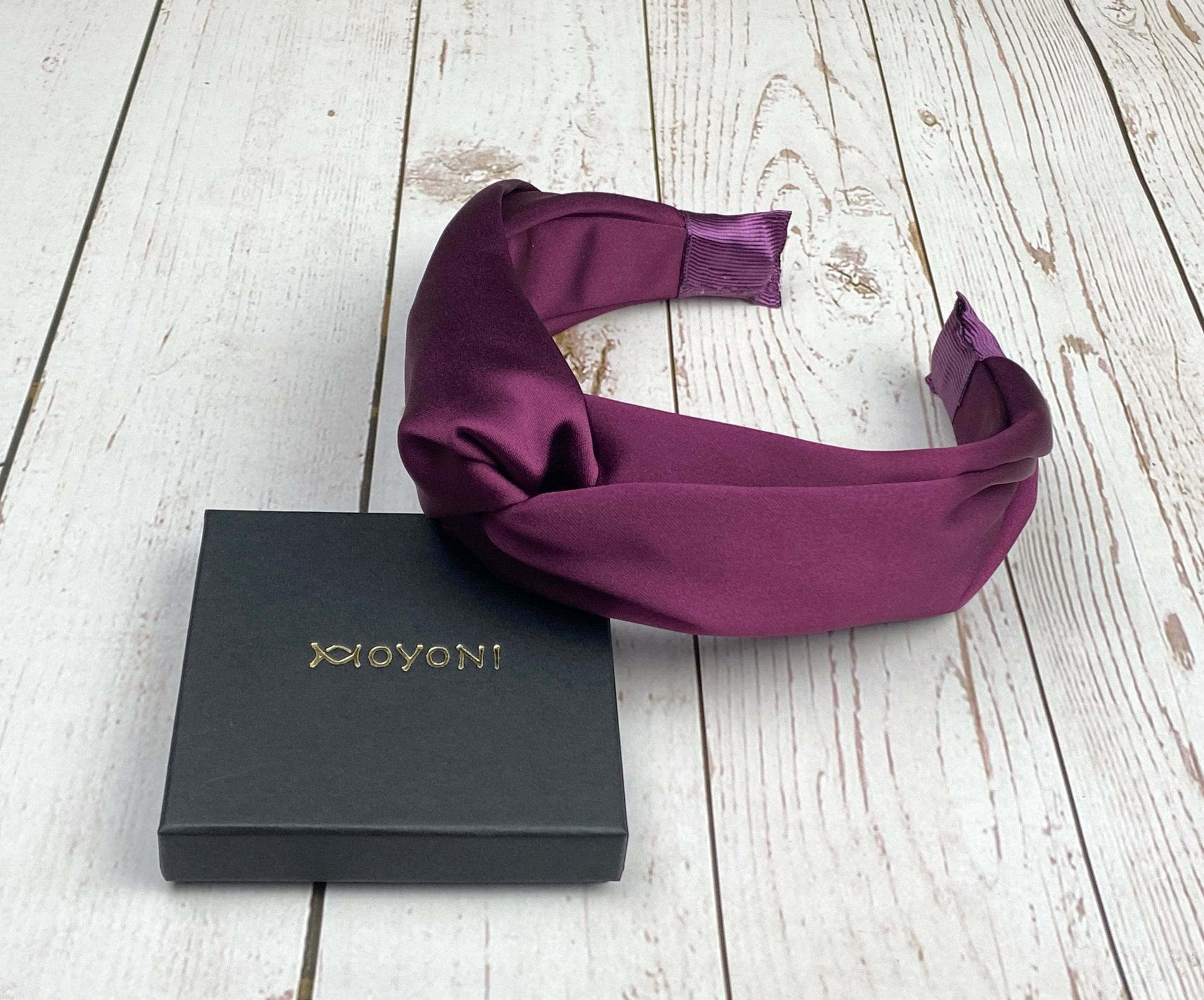 Stay hydrated while on the go with our stylish and comfortable cotton headbands that are made of soft and distressing fabric that traps sweat and keeps you cool and refreshed all day long.
