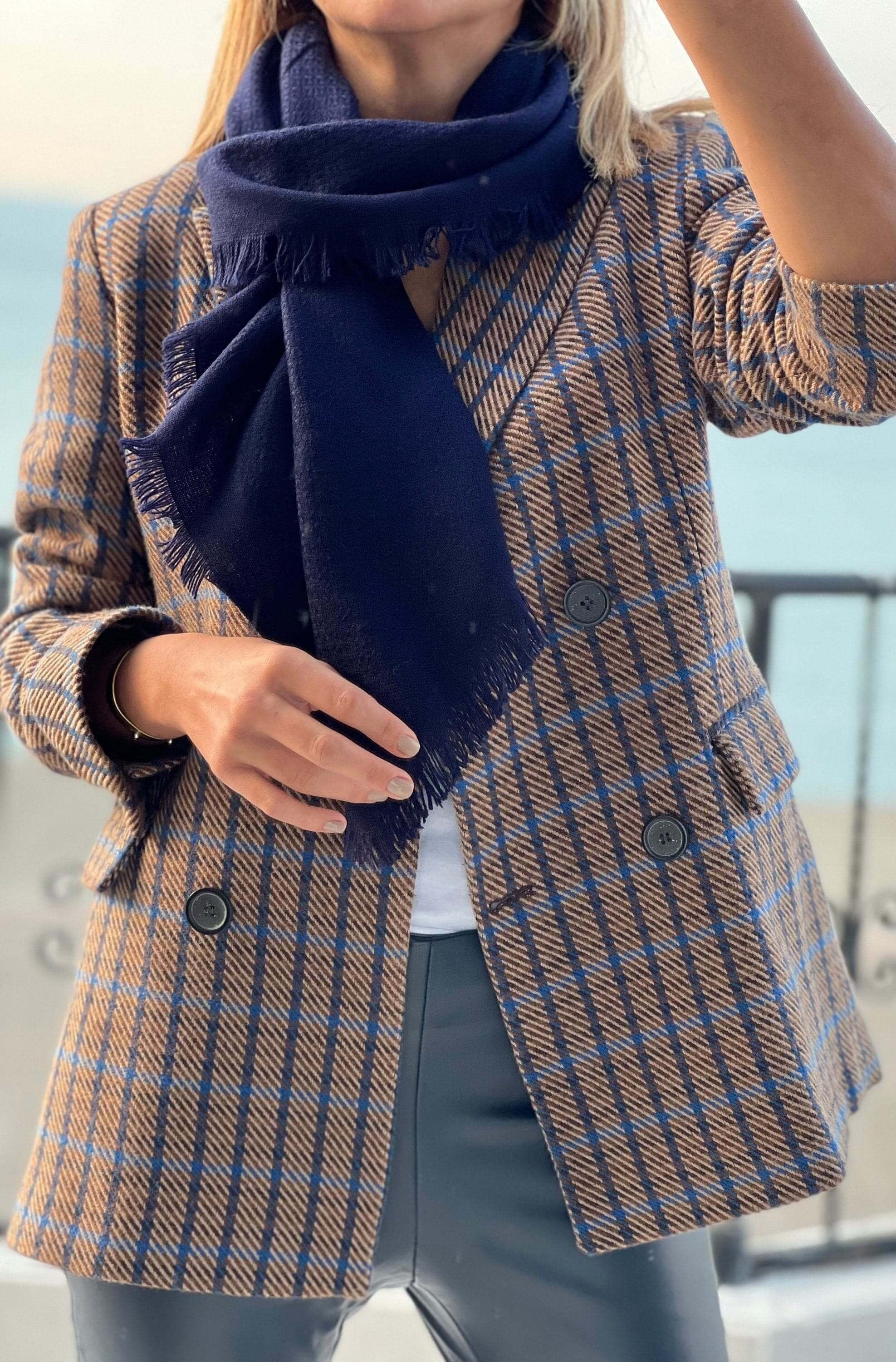 Stay comfortable and stylish this winter with this navy blue cotton wool blend scarf. A perfect gift for her, this solid scarf is soft and warm.